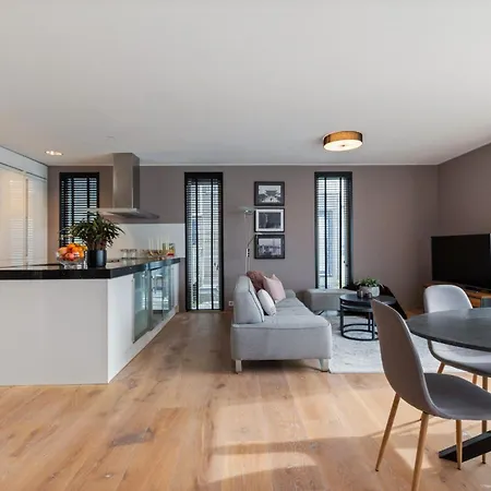 Casa vacanze Luxurious 4-room Water In