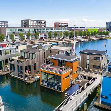 Casa vacanze Luxurious 4-room Water In *